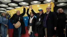 Los cinco españoles liberados por el régimen venezolano ya están en España