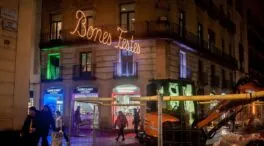 Barcelona experimenta con luces y guirnaldas de Navidad para combatir la inseguridad