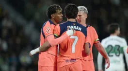 El Barça exhibe pegada en Elche para conservar el liderato de liga