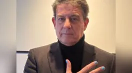 El líder del PSOE gallego se pinta las uñas en solidaridad con el futbolista Borja Iglesias