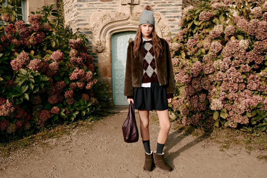 Look de estilo college de Brownie