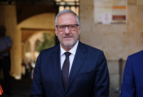 Vox apuesta por Carlos Pollán, expresidente de las Cortes, como candidato en Castilla y León