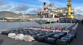 Interceptan un carguero con diez toneladas de cocaína en Canarias, máxima cantidad histórica
