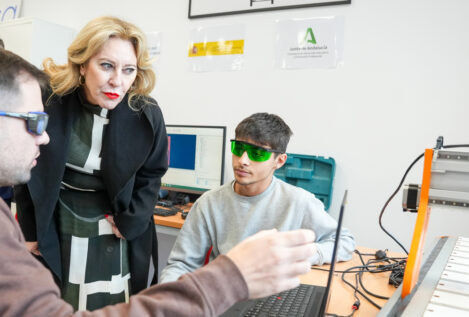 El éxito de la FP sitúa a Andalucía al nivel del País Vasco y reduce la tasa de ninis al mínimo