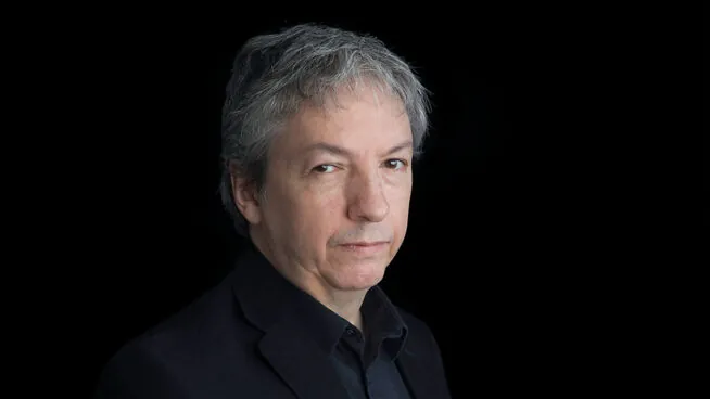 El mexicano David Toscana gana el Premio Alfaguara de Novela 2026 por 'El ejército ciego'