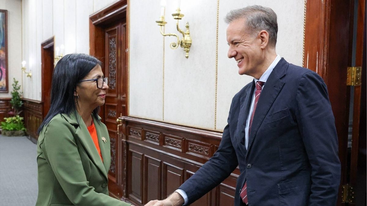 Delcy Rodríguez recibe a embajadores de varios países europeos, incluida España