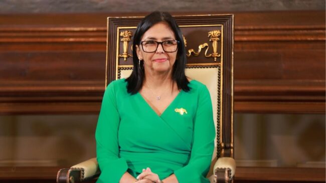 Delcy Rodríguez envía una delegación a EEUU para formalizar las relaciones con Trump