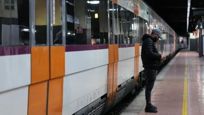 Un posible desprendimiento obliga a cortar la línea de Rodalies entre Caldes y Gerona