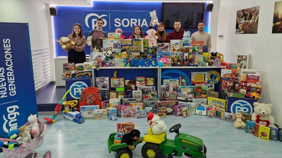 Nuevas Generaciones de Soria recoge 300 juguetes para los niños del Moncayo