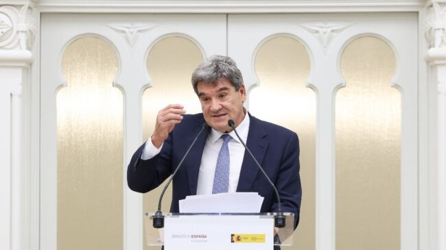 El Banco de España mantiene su previsión de PIB de 2026 en el 2,3%, pero eleva la inflación