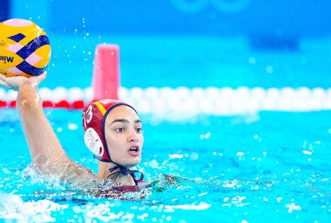 España tropieza ante Hungría en su estreno en el Europeo femenino de waterpolo