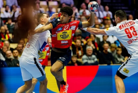 España firma un gran debut ante Serbia en el Europeo de balonmano