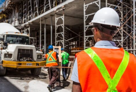 España sumó 204.659 trabajadores extranjeros en 2025 por el tirón de Venezuela y Colombia