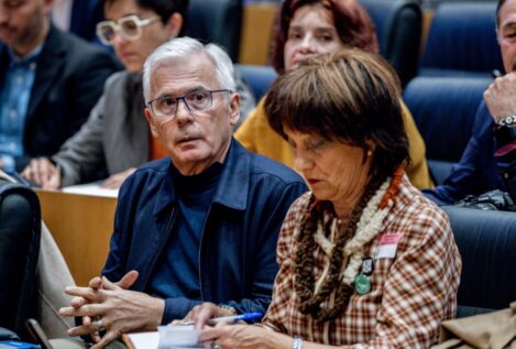 Garzón y Rosell, entre los firmantes de un manifiesto contra el ataque a Venezuela