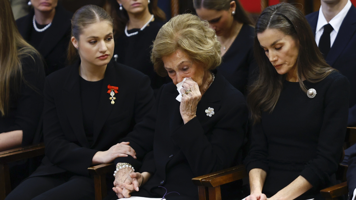 Una experta en protocolo analiza el funeral de la princesa Irene: «Ha sido un acto de contención»