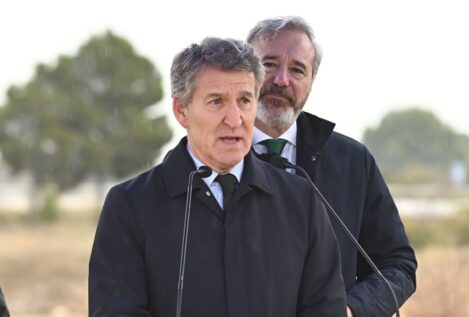 Feijóo califica de «irresponsabilidad descomunal» la regularización masiva