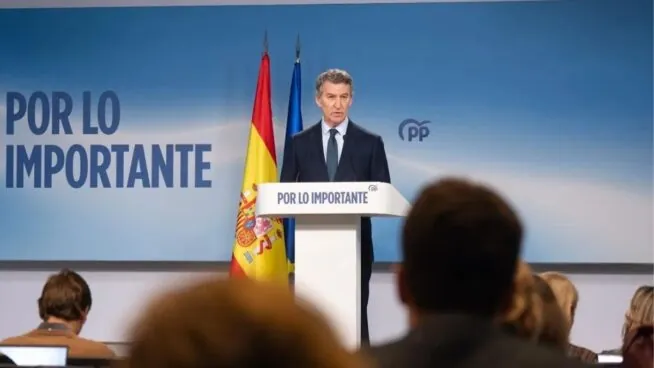 Feijóo se lanza contra el Gobierno: «El estado de las vías es reflejo del estado de la nación»