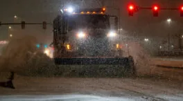 Una tormenta invernal azota EEUU: miles de vuelos cancelados y apagones de luz