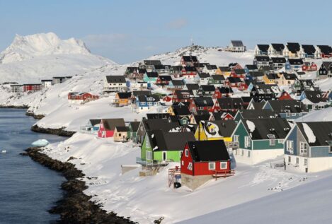 Sánchez y otros seis líderes europeos apoyan que Groenlandia pertenece a Dinamarca