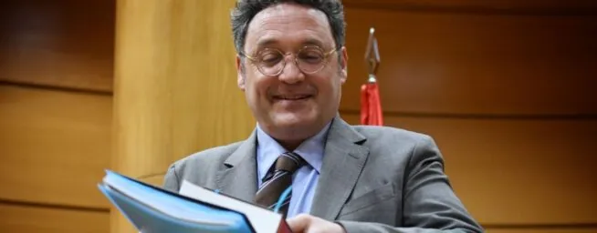 Los fiscales estallan: «García Ortiz no ha sido apartado y percibe 10.000 euros mensuales»