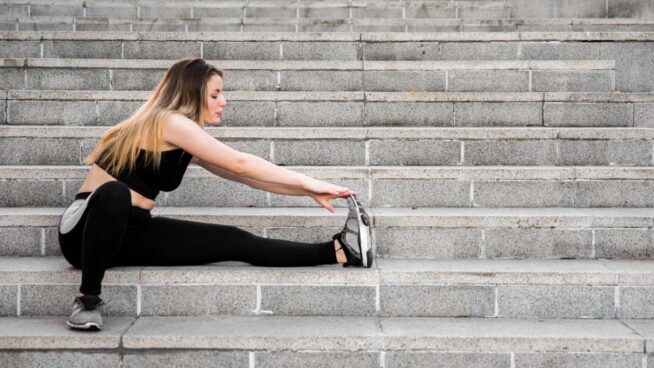 Rodrigo Arteaga, médico, avisa: «Fortalecer este músculo protege las rodillas y combate el dolor de espalda»