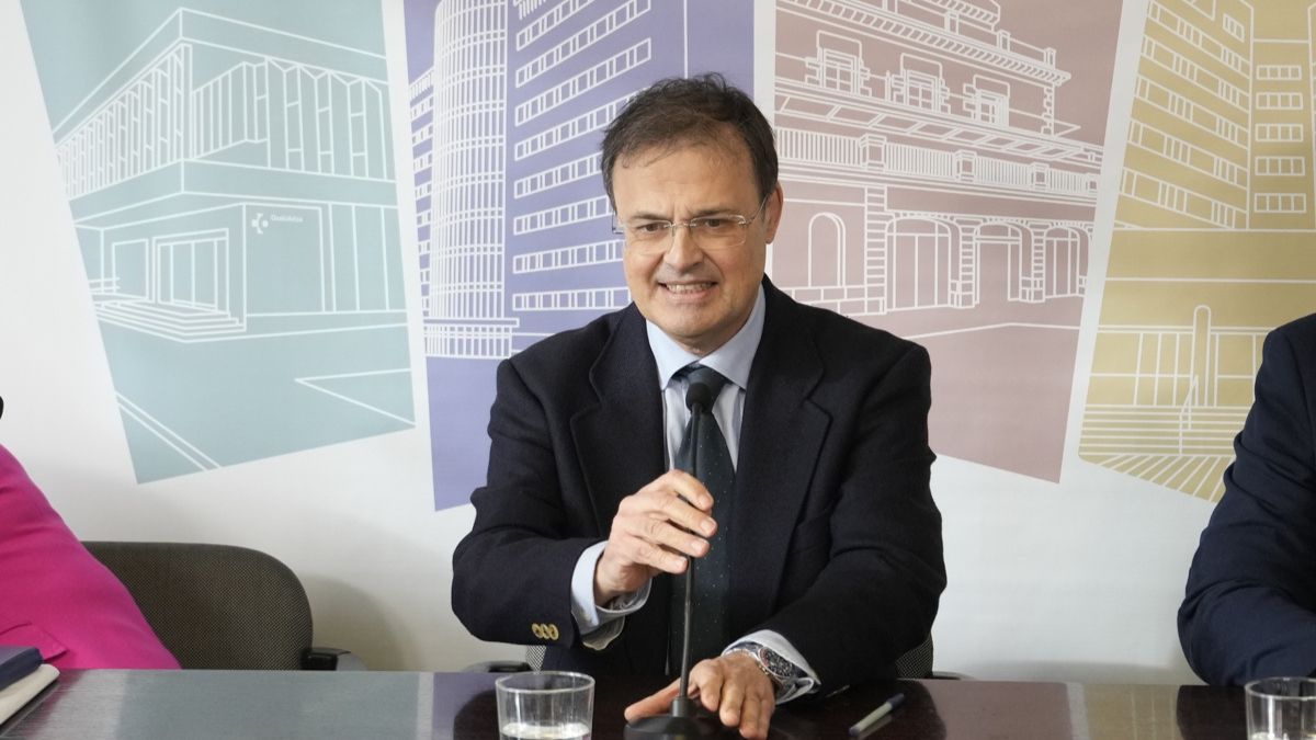 El Gobierno vasco admite un «grave error» con las vacunas caducadas y estudia revacunar