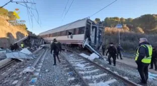 ADIF pagó por el balasto reutilizado de Adamuz un millón más que lo que hubiera costado nuevo