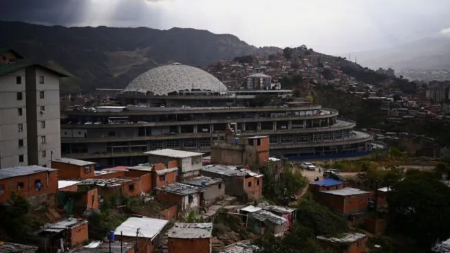 Torturas y hacinamiento: el Helicoide, la cárcel de Venezuela ideada como centro comercial