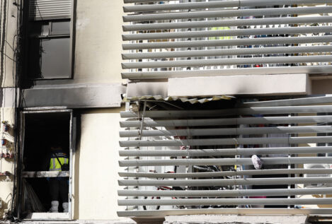 Un muerto y varios heridos en un incendio en una vivienda en Valencia