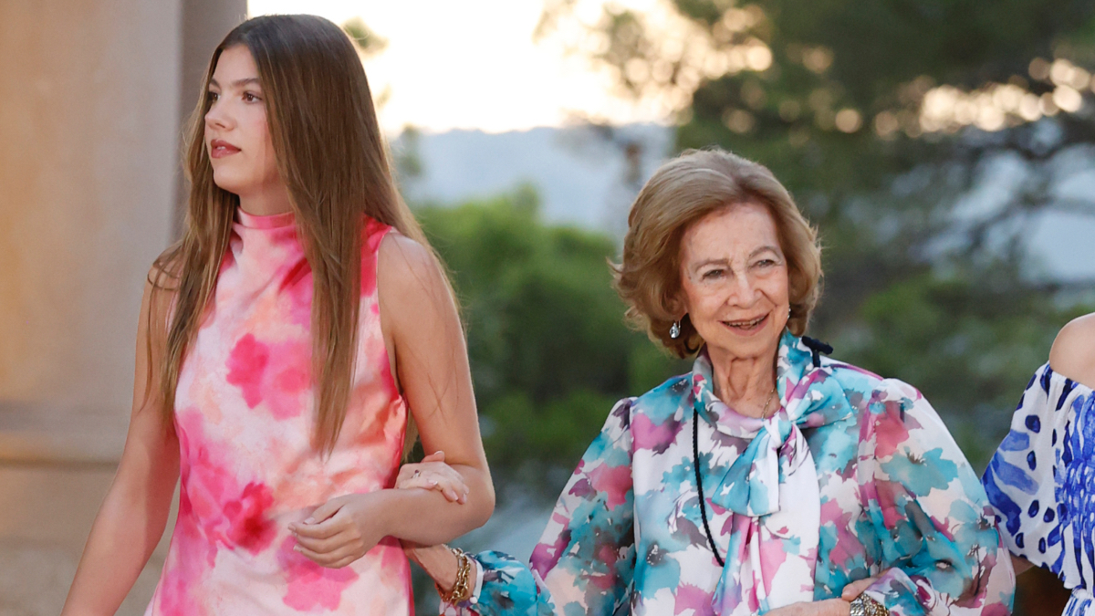 La infanta Sofía hace honor a su nombre y sigue los pasos de su abuela: los animales marcarán su agenda