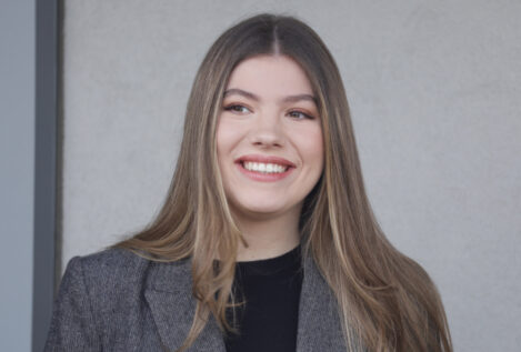 La infanta Sofía, fiel a su esencia: lleva el estilo 'office' a otro nivel en su primer acto de 2026