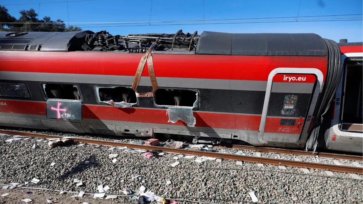 La última hora de los accidentes ferroviarios, en directo | Puente confirma que había marcas de la vía en los cinco primeros vagones del Iryo