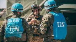 Carros de combate de Israel disparan contra cascos azules españoles en el Líbano