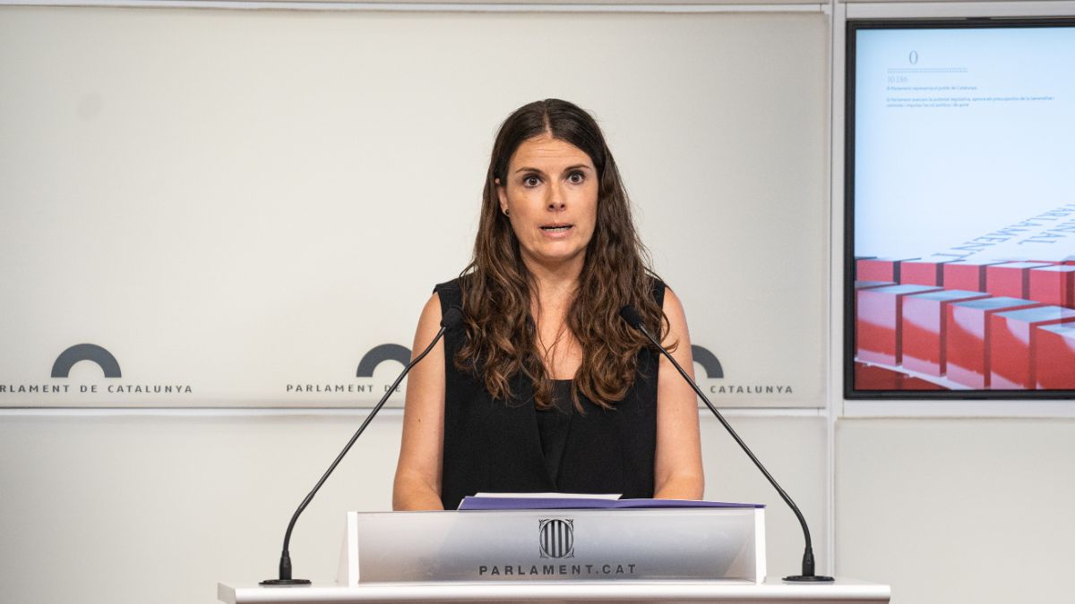 Junts se queja de que Illa mande en castellano su felicitación de Navidad