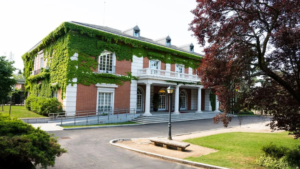 La Moncloa, ni de Preysler ni de Sánchez