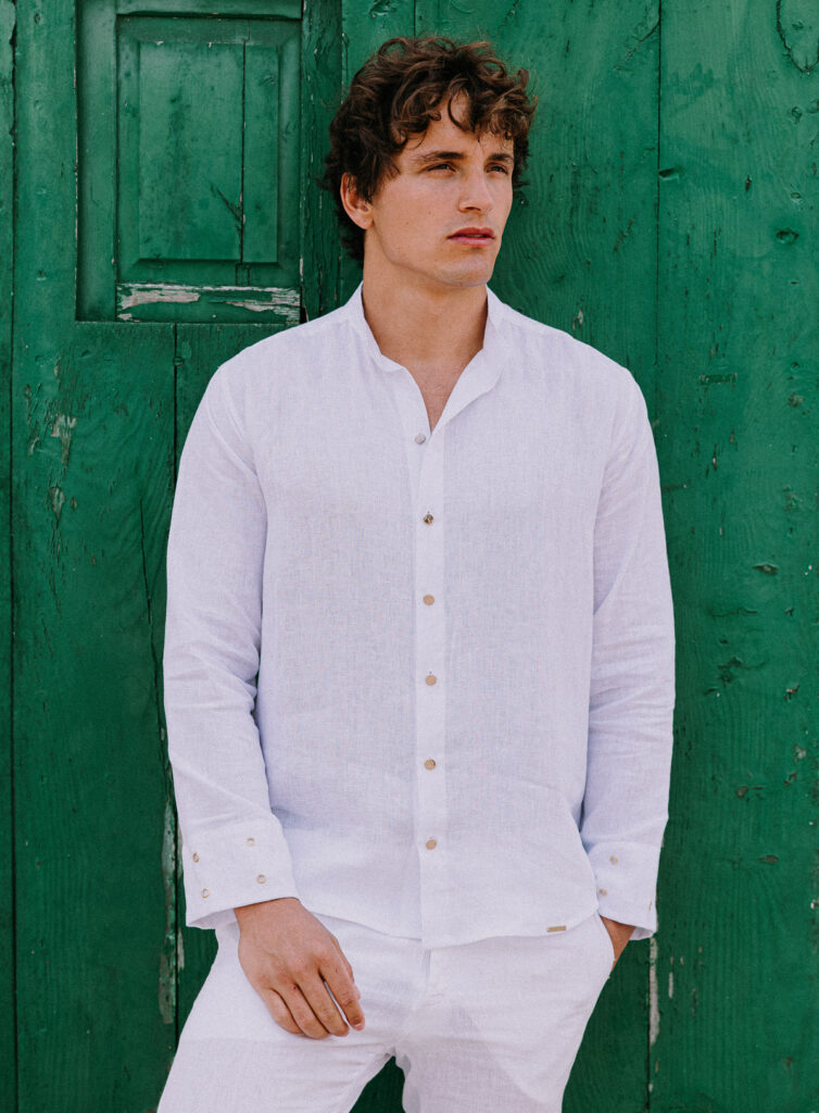 El Cloud Dancer también impactará en la moda masculina. (Fuente: EFE)