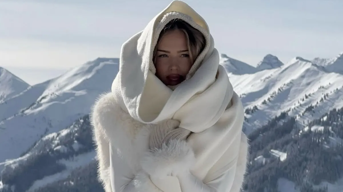 ‘Cloud Dancer’: aprende cómo introducir el color favorito del año en tus próximos ‘looks’