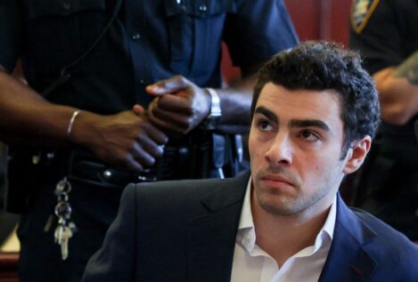 Luigi Mangione evita la condena a muerte tras la retirada de cargos que conllevaban la pena