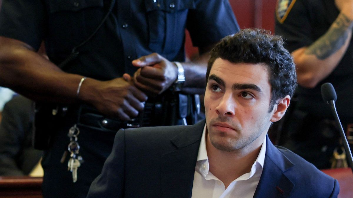 Luigi Mangione evita la condena a muerte tras la retirada de cargos que conllevaban la pena