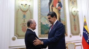 Maduro recibe a un enviado especial de China en medio de las tensiones con EEUU