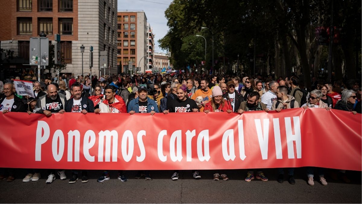 Las mujeres trans con VIH acceden pronto al tratamiento, pero lo siguen peor que el resto