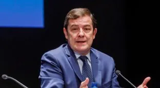 Mañueco convoca elecciones el 15 de marzo en Castilla y León