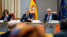 La DGT homologó cien modelos de balizas V16 a una red china perseguida por blanqueo