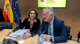 Montero traslada a las autonomías que adherirse a la nueva financiación será voluntario