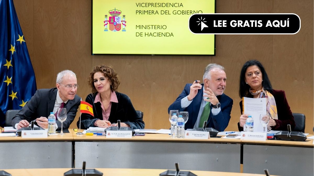 Montero se queda sola con Illa en un modelo de financiación que favorece a Cataluña 