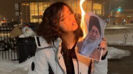 La chica del cigarrillo y símbolo de la revolución iraní: «He vivido amenazada desde los 17 años»