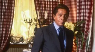Muere el diseñador de moda italiano Valentino a los 93 años