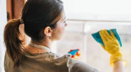 Quizá deberías dejar de limpiar tu casa: los estudios afirman que es peligroso para la salud