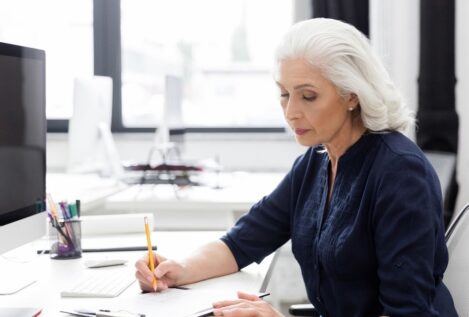 Los cotizantes mayores de 64 años aumentan un 152% en siete años