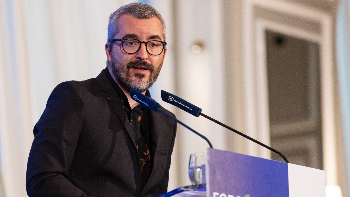 Un portazo del ‘número dos’ de Sanidad desata la mayor rebelión médica de la historia